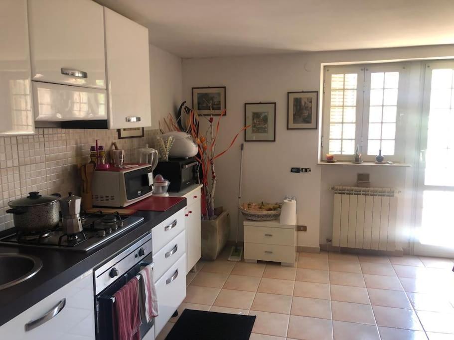 La Casa Di Vic Appartement Monterotondo  Buitenkant foto